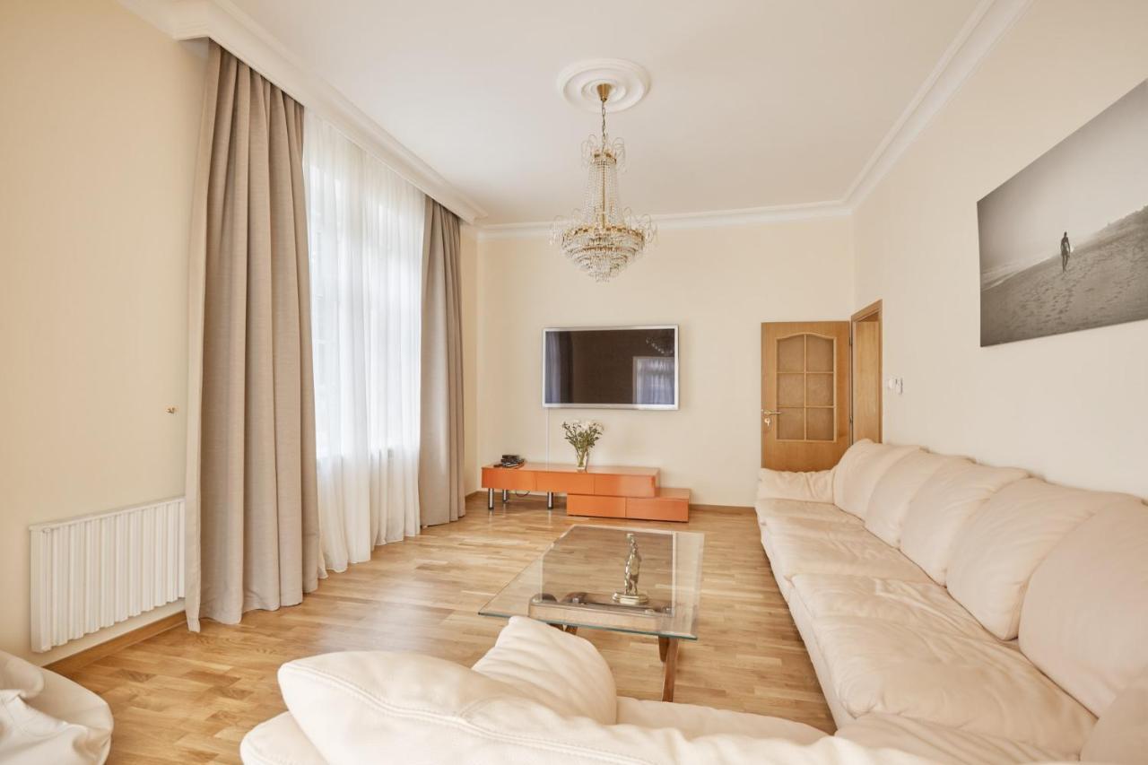 Villa Deluxe Apartments Karlovy Vary Luaran gambar